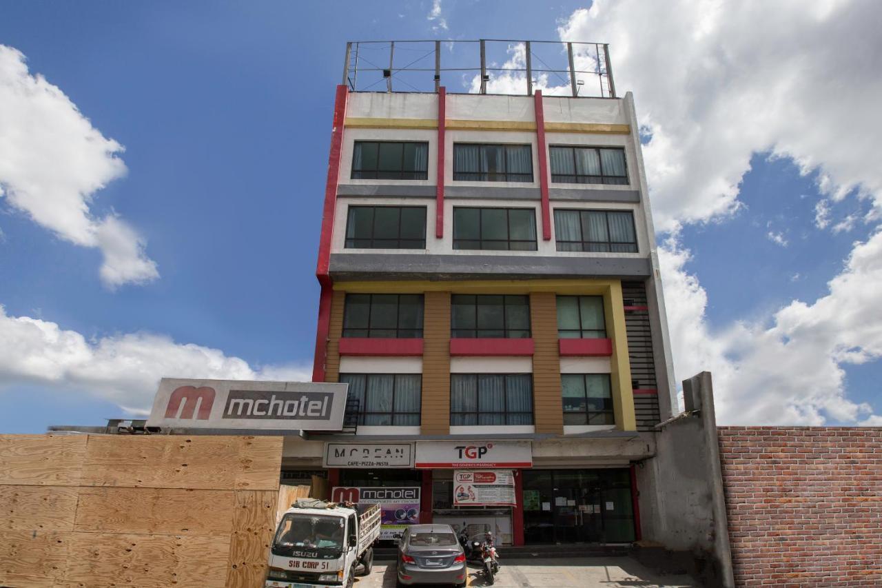 קואזון סיטי Oyo 666 Mc Hotel Fairview מראה חיצוני תמונה