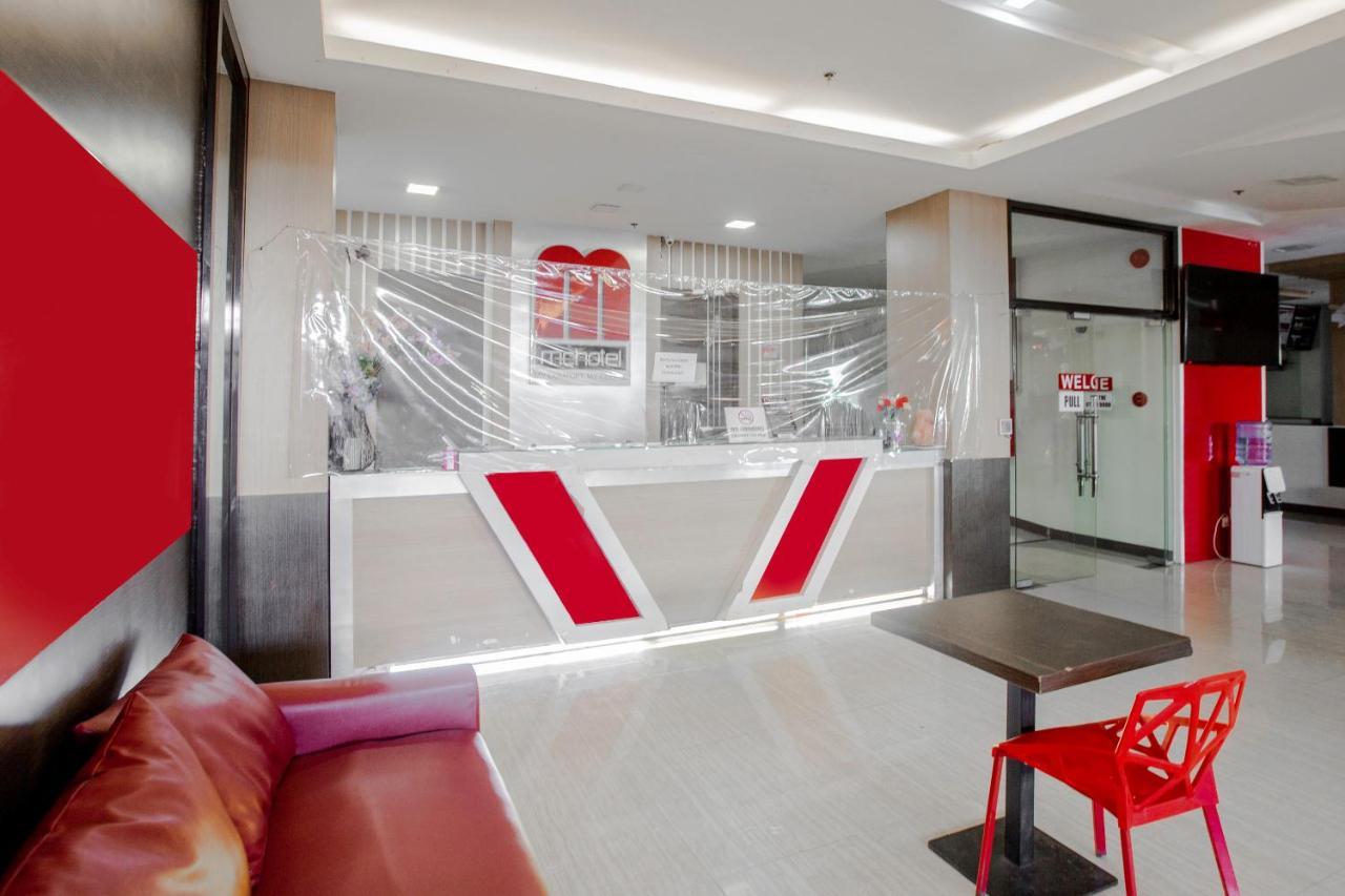 קואזון סיטי Oyo 666 Mc Hotel Fairview מראה חיצוני תמונה