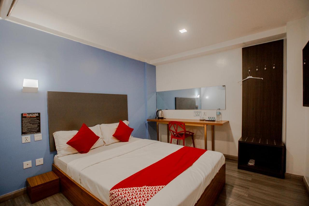 קואזון סיטי Oyo 666 Mc Hotel Fairview מראה חיצוני תמונה